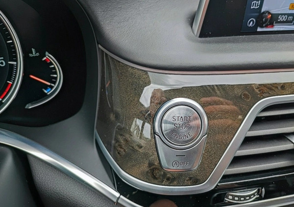 BMW Seria 7 cena 155000 przebieg: 125515, rok produkcji 2016 z Piotrków Trybunalski małe 781